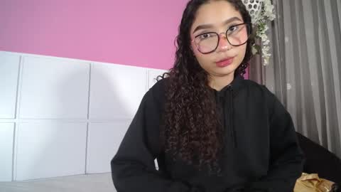 brownmaia1 online show from October 1, 5:40 pm