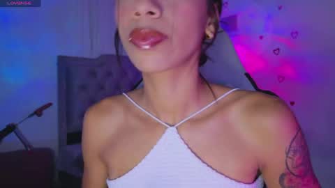 SARAH  online show from May 13, 3:01 am
