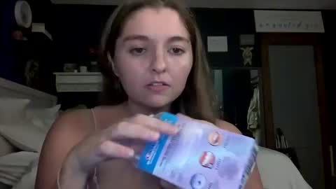 brunettebaby040 online show from October 8, 3:55 am