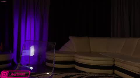 Snapshot of bubble__gum_ chatting on February 22, 10:26 pm Bubble gum online show from February 22, 10:26 pm