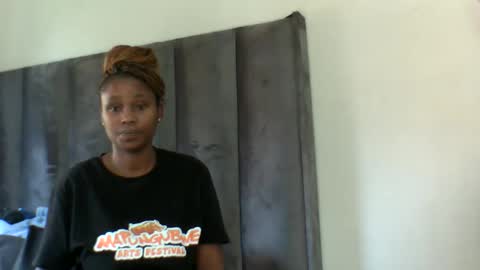 bubblyb12 online show from May 26, 11:42 am