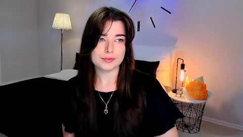 Ari online show from April 9, 2:44 pm