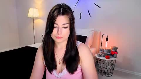 Ari online show from May 22, 12:03 pm
