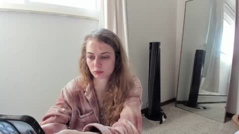 Buffy online show from November 24, 5:04 pm