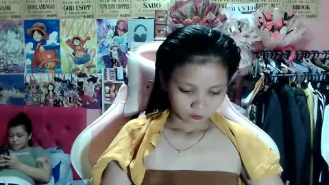 Snapshot of bunny_flower18 chatting on October 19, 9:11 am bunny_flower18 online show from October 19, 9:11 am