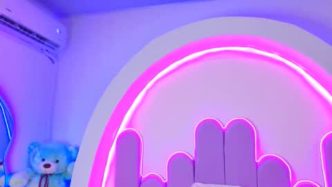 Bunny online show from May 22, 3:48 am