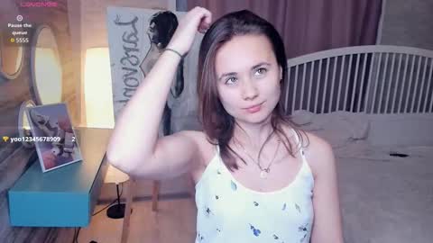 Lizy online show from November 19, 9:42 am