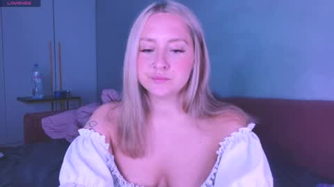 Lissa online show from May 17, 7:13 pm