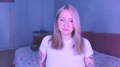 Lissa online show from May 22, 6:39 pm