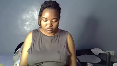 busty kenzi online show from May 25, 6:18 pm