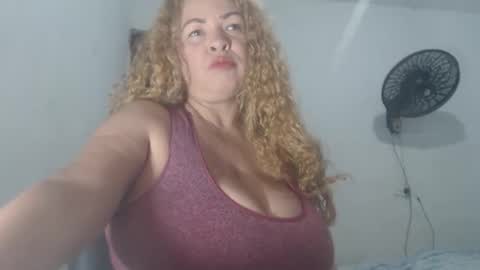 Amanda  online show from May 20, 11:29 am