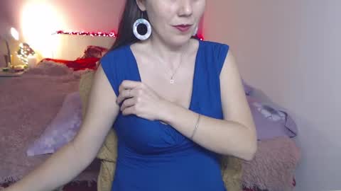 Snapshot of bustygf chatting on March 2, 10:34 pm anna online show from March 2, 10:34 pm