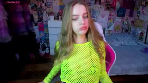Snapshot of caaandy_girl chatting on October 8, 1:04 pm Emily online show from October 8, 1:04 pm