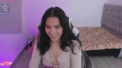 caelisse_cb online show from January 16, 6:48 pm