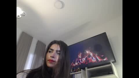 caitlingomez0 online show from May 5, 11:24 am