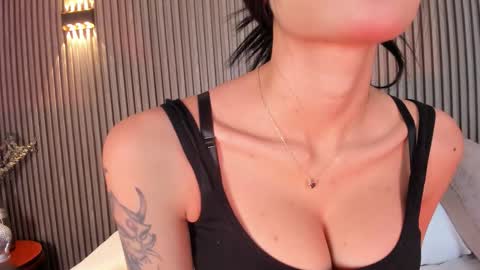 Caitlyn  online show from March 24, 11:48 am