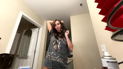 Snapshot of calicambri chatting on October 13, 1:08 am The Cali Cambri online show from October 13, 1:08 am