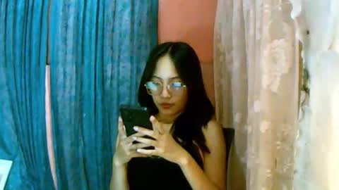 Freya online show from March 25, 9:12 am