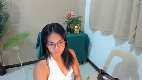 bella online show from September 14, 2:04 pm