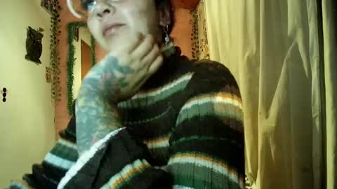 paula online show from May 20, 5:37 am