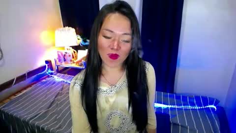 Snapshot of callme_mama chatting on December 10, 1:33 pm Althea online show from December 10, 1:33 pm