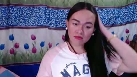 Snapshot of callme_mama chatting on March 4, 7:41 am Althea online show from March 4, 7:41 am
