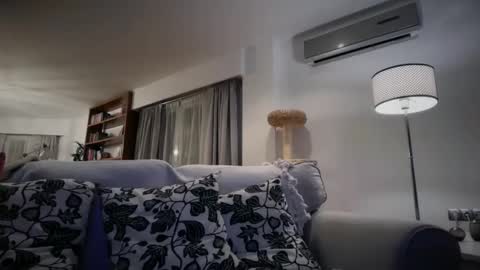 Crazy Happy Me online show from March 21, 6:57 pm