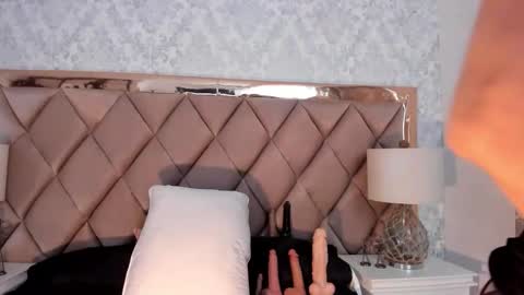 CameronStar online show from March 30, 6:40 pm