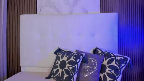 cami_adamss online show from May 13, 11:38 am