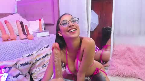 Camila online show from May 9, 3:30 am
