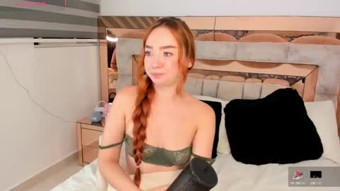 camii  online show from October 15, 1:52 am