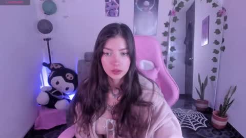 Snapshot of cami_mila99 chatting on October 13, 11:51 pm CAMI online show from October 13, 11:51 pm