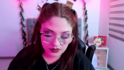 Camila Osorio online show from December 18, 4:09 am