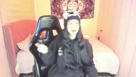 camila online show from October 14, 6:43 pm