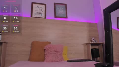 camila__montes online show from September 30, 1:39 pm