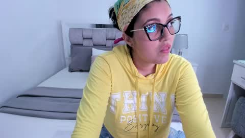 Camila buitrago online show from May 27, 1:27 am