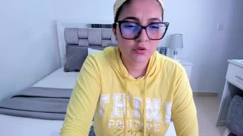 Camila buitrago online show from May 27, 1:57 am