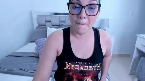 Camila buitrago online show from May 25, 12:42 am