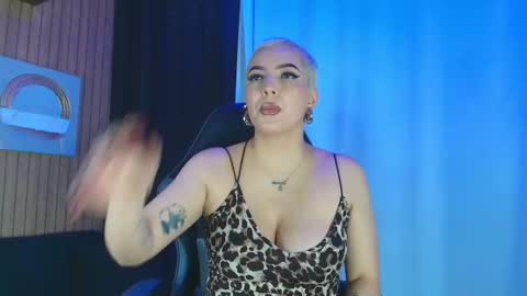    online show from December 3, 10:50 am