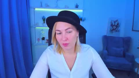 camilafatem online show from September 14, 12:03 pm