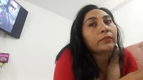 camilagomez213 online show from October 15, 2:47 am