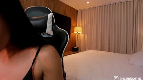 Camila online show from October 9, 1:10 am