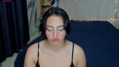 Snapshot of camilahunter__ chatting on December 10, 3:09 am Camila online show from December 10, 3:09 am