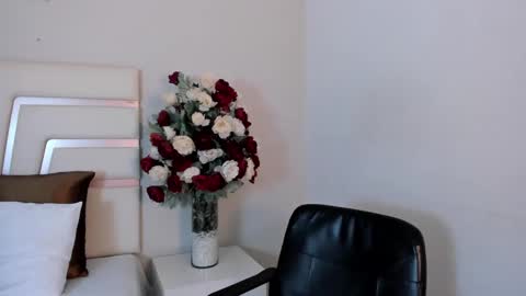 Snapshot of camilasofiia chatting on February 28, 7:56 pm Camila online show from February 28, 7:56 pm