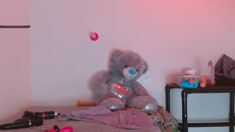 Camila online show from January 10, 5:50 pm