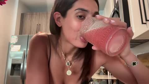 camiliakxoxo online show from February 4, 1:48 pm