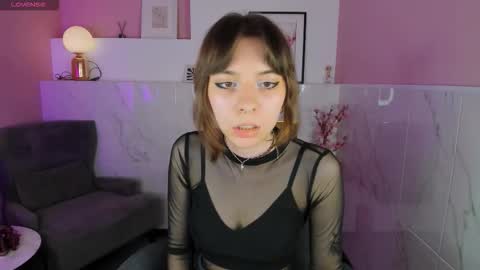 Camilla online show from March 19, 1:59 pm