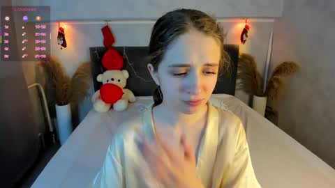 Camilla online show from February 12, 7:54 am