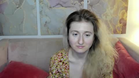camilladreamer online show from May 11, 12:13 am