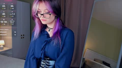 Emily online show from April 6, 2:40 pm